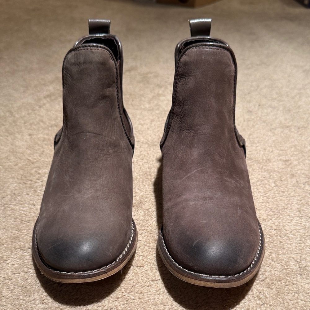 NWT Steve Madden Women’s Brown Suede Ankle Booties